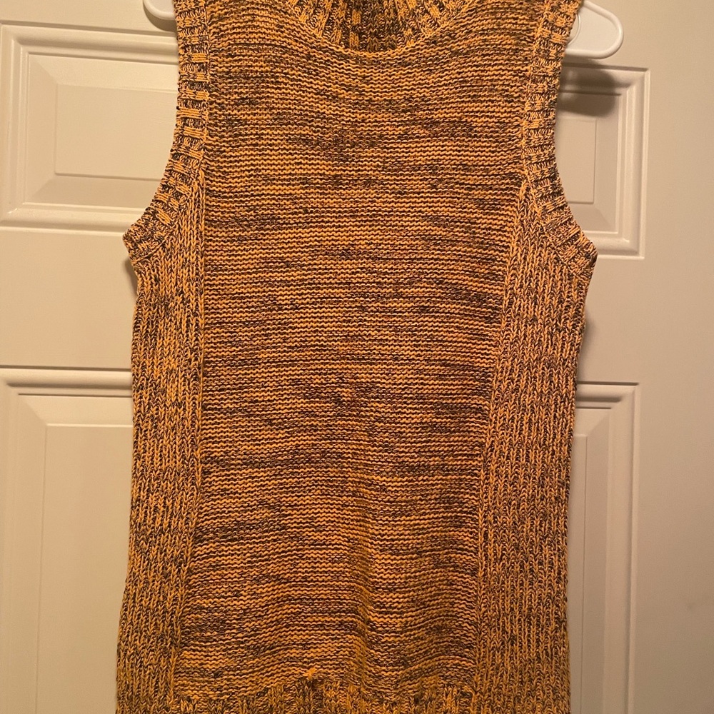 Nine West sweater -Size  Large- yellow/navy/multi
